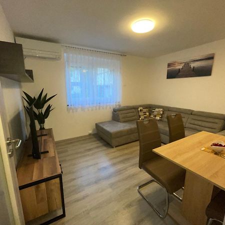 Apartma Dzana Zaga Exterior photo