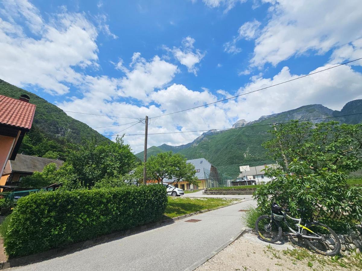 Apartma Dzana Zaga Exterior photo