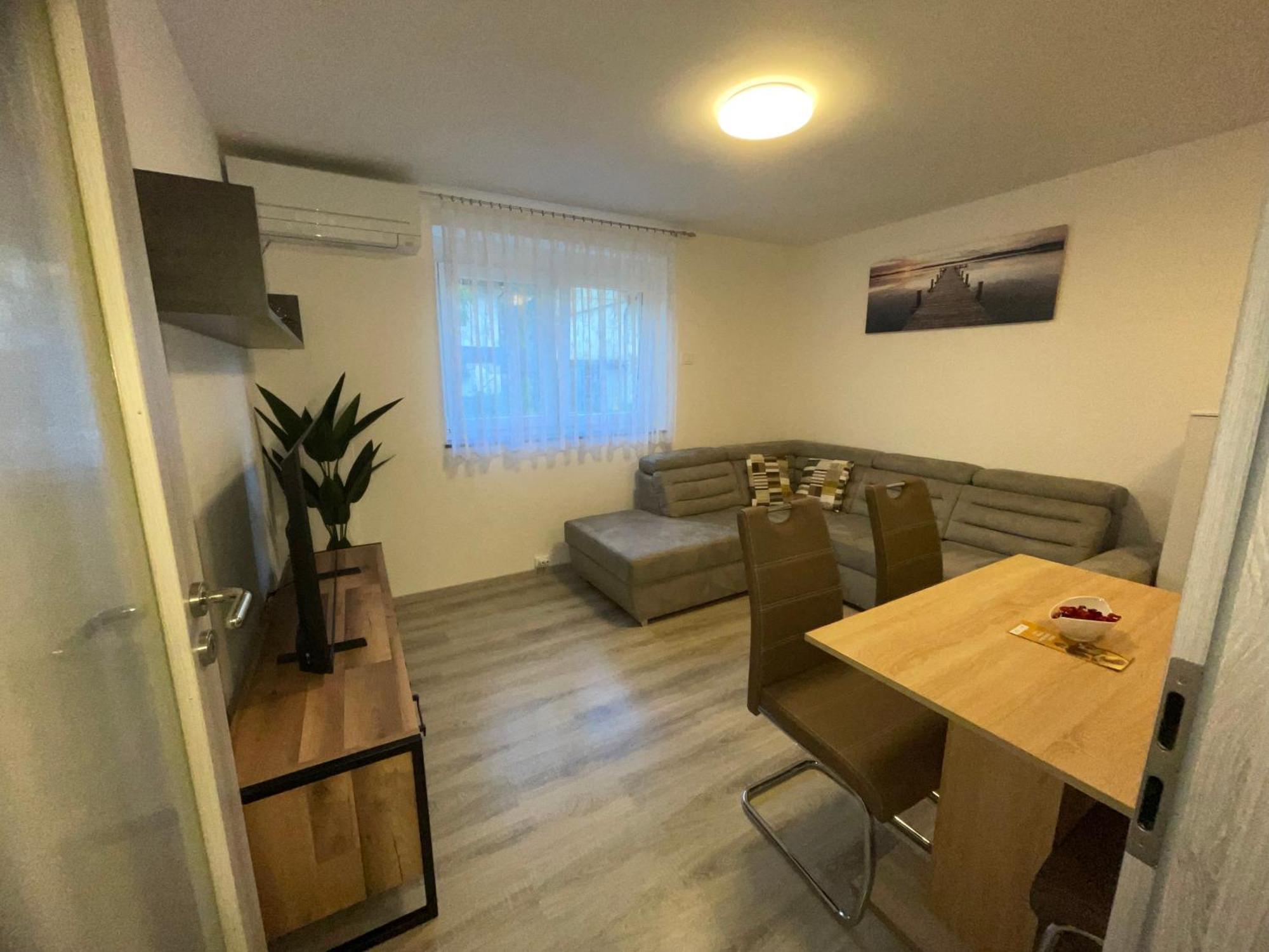 Apartma Dzana Zaga Exterior photo